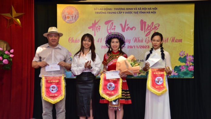 Liên hoan văn nghệ chào mừng 41 năm ngày nhà giáo Việt Nam